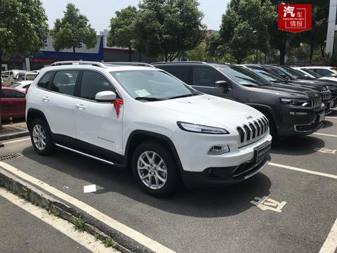 浑身是病，Jeep自由光成合资品牌投诉界网红，萝卜快了不洗泥？