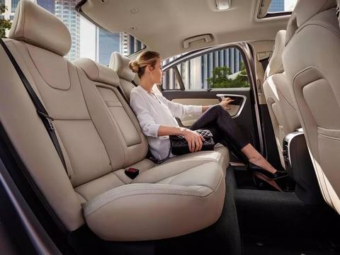 10万家用代步车选谁好？4款“小身板大空间”的轿车都给你找齐了