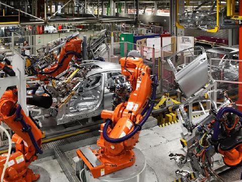 国产新车搭载宝马动力，顶配不超16万，10万起竞争哈弗H7！