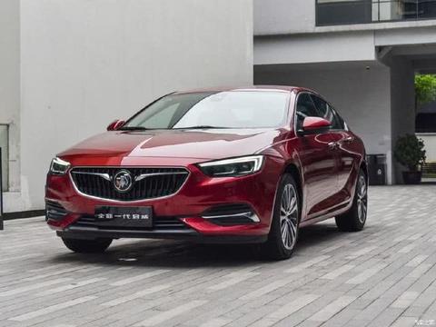 高颜值轿跑，平民版奔驰C，2.0T 9AT，17万能否成为黑马？