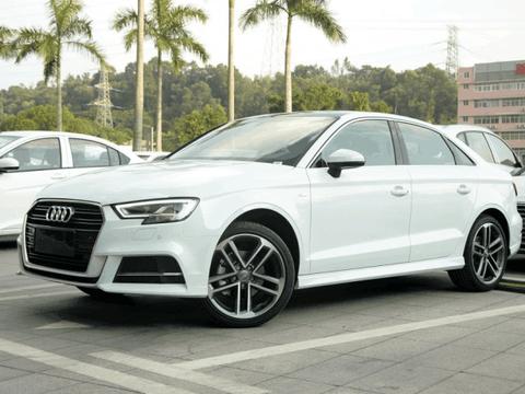 雷克萨斯又降价了, 21万起售就能开CT200, 还考虑奥迪A3吗?