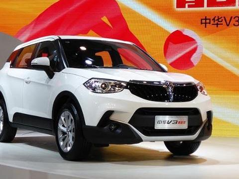 中华V3的外观是没法说的，无论去到哪里都是一道靓丽的风景线，