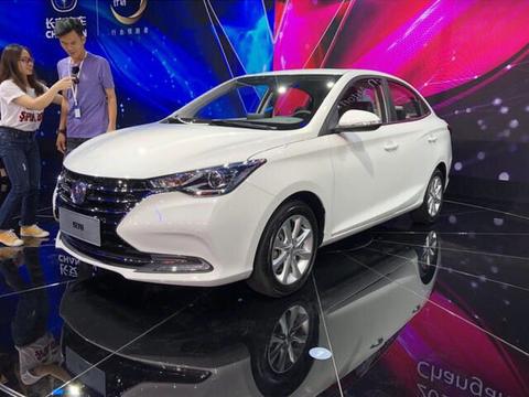 4万就能买精品小型车！内饰比20万大众有质感，老百姓有福了