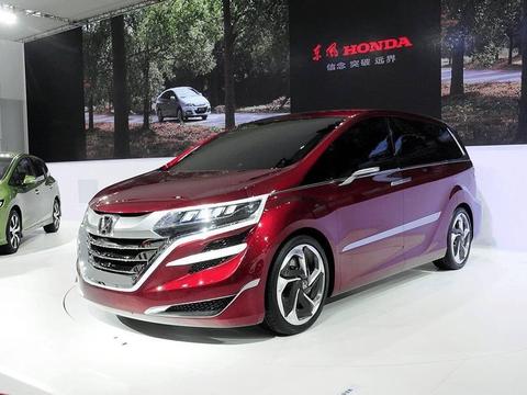 本田终于还是下手，不容忍埃尔法“加价”，18万让GL8都慌了