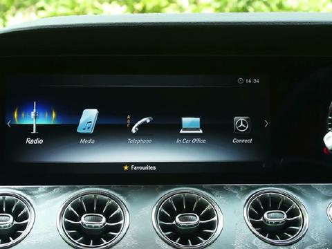 它被称为最美奔驰，新款颜值升级，奥迪A7看到也慌