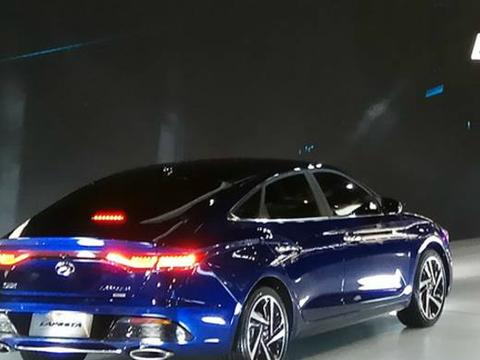 现代被迫出手，新车剑走偏锋，外观对比野马当仁不让，仅12万