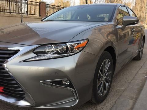 丰田太狠了，这车降4万，比奥迪A6还豪华，仅28万起油耗低至5.4