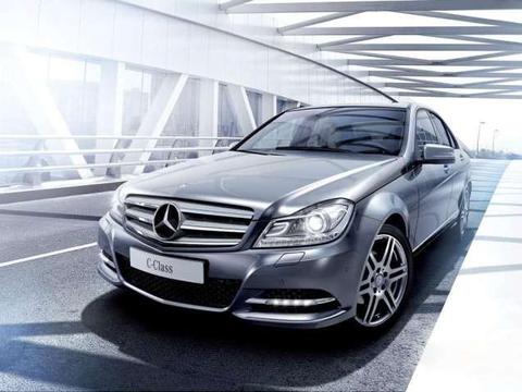 很多人瞧不起奔驰C级车, 现在大家都这么土豪了?