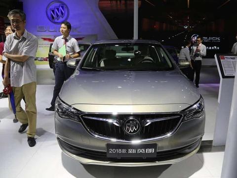 口碑塌陷，遭投诉到爆，这款堪比朗逸的爆款车，如今销量遭腰斩！