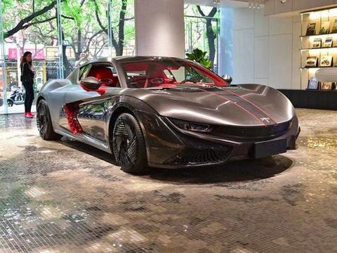 国产首款量产超跑将面世！实车已曝光，外形确实帅到没边，或70万