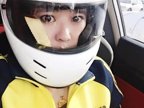 什么操作? 新疆妹子同时拥有5辆改装思域, 把车当儿子!