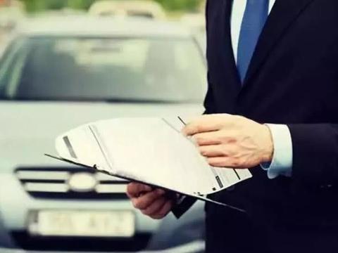 还在犹豫车险怎么选？专家：只需买这3种险，买多了就是在扔钱！