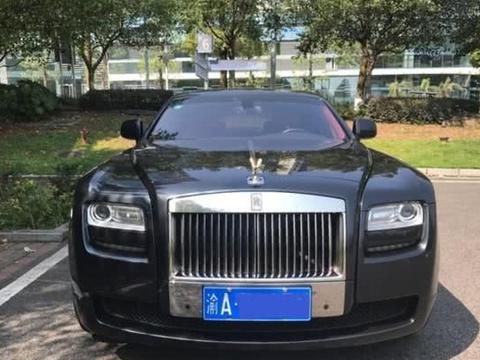 “欧系大型三厢车“有新的文章更新，请注意查收