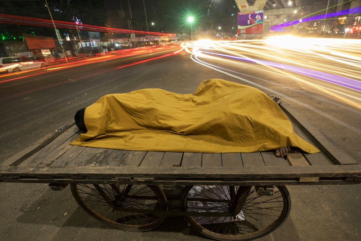 这些睡大街的穷人都有着什么样的心酸故事?