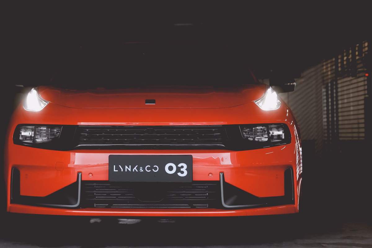 富士赛道秀出潮流魅力!领克03驭风登场,售11.