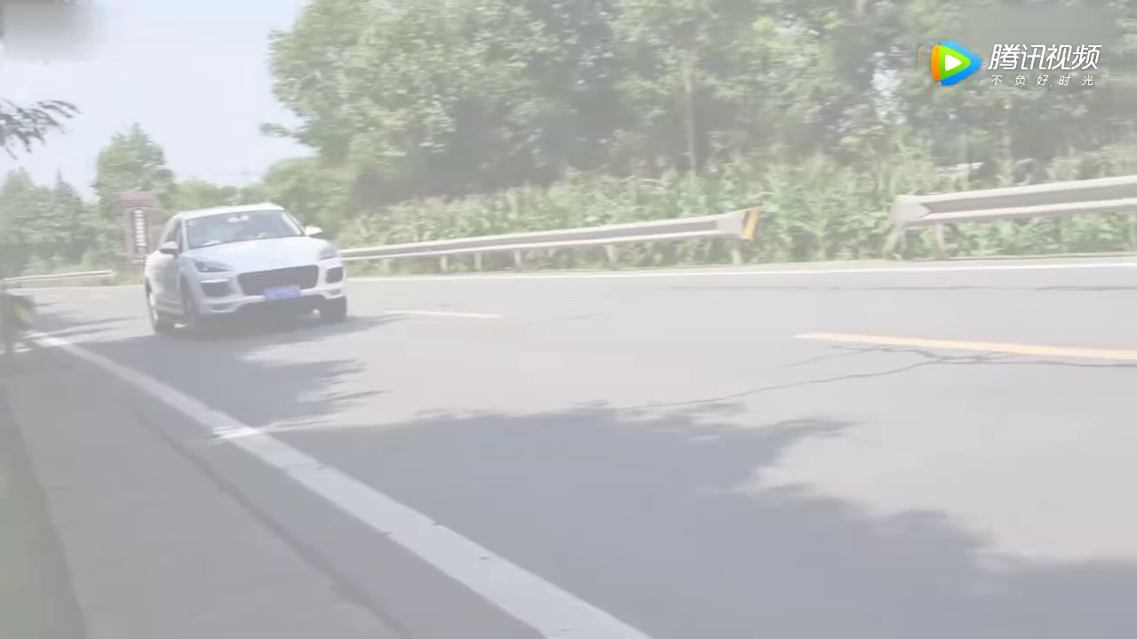让众泰和陆风都没脸出门的国产“跑车”，会是何方神圣？