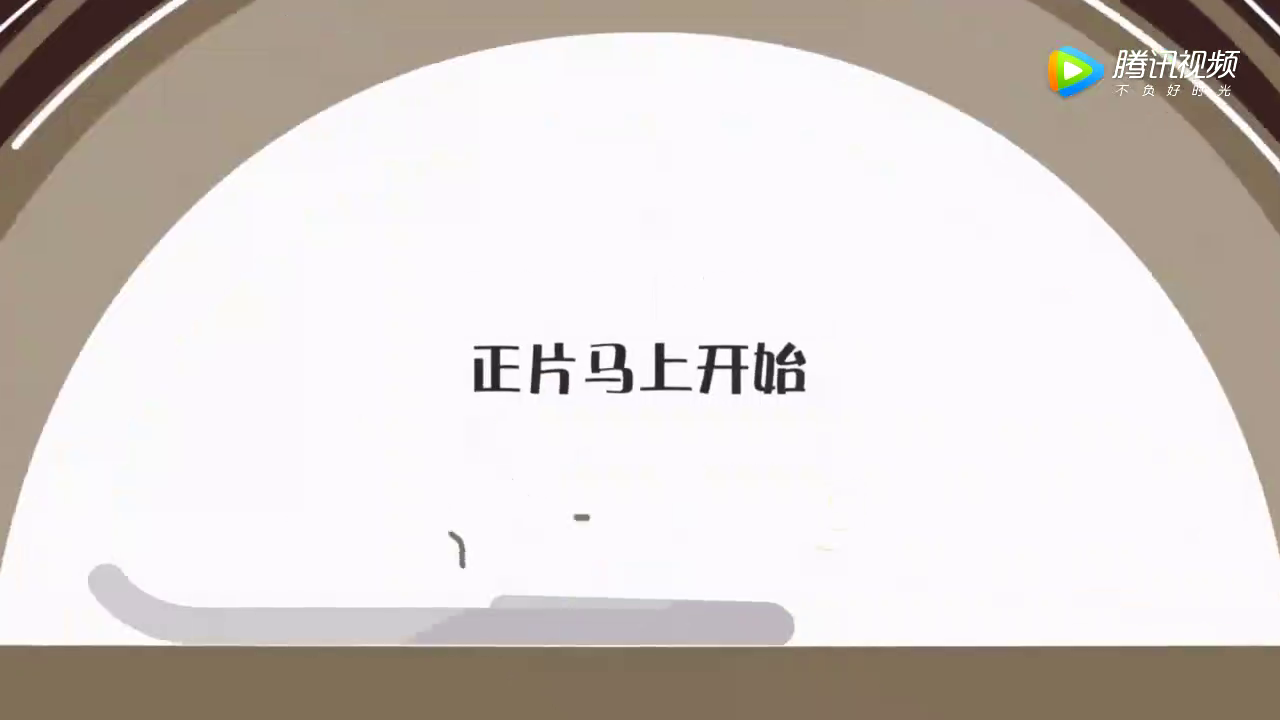 任性电动车在十字路口闯红灯，以为轿车不敢撞，没想到被大货碾压