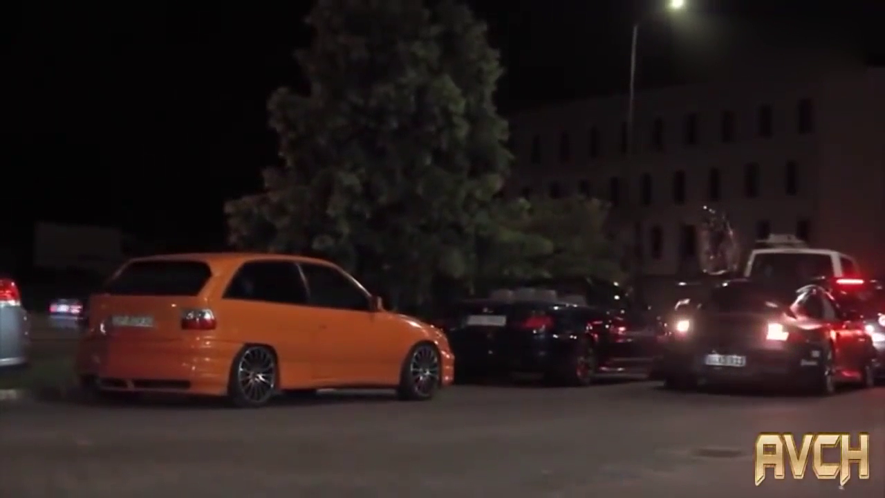 不作不会死啊 再好的超级跑车也架不住这帮二货作