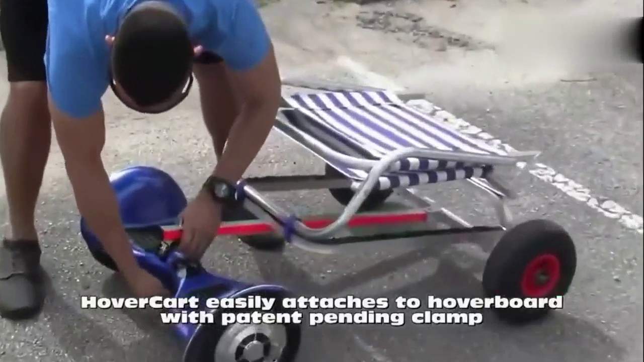 一男子用废旧轮椅改装出超级跑车，360度超级全景天窗