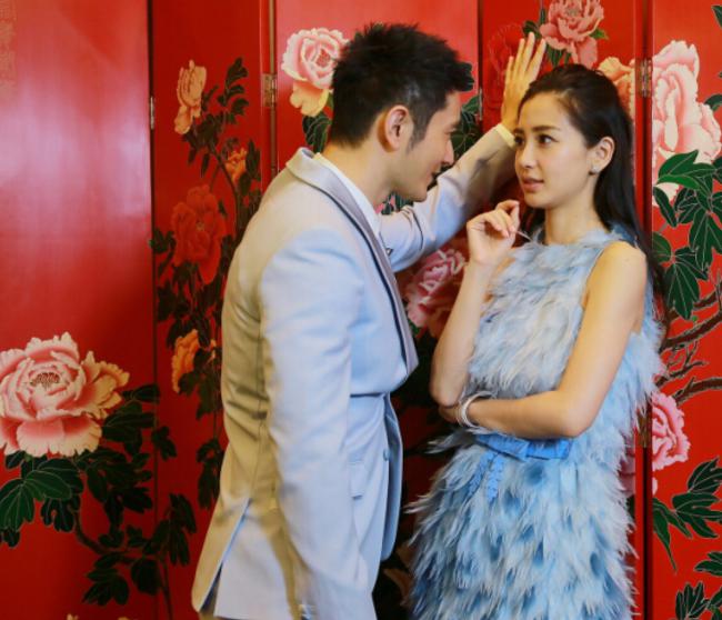 杨颖吻过5个男星:黄晓明看了前4张笑不出来,图5还是忍