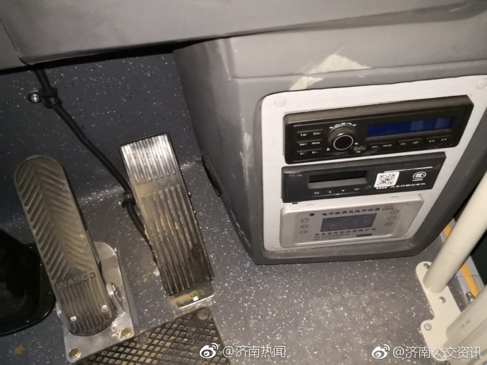 10米插电式气电混合动力公交车来啦!K51路即