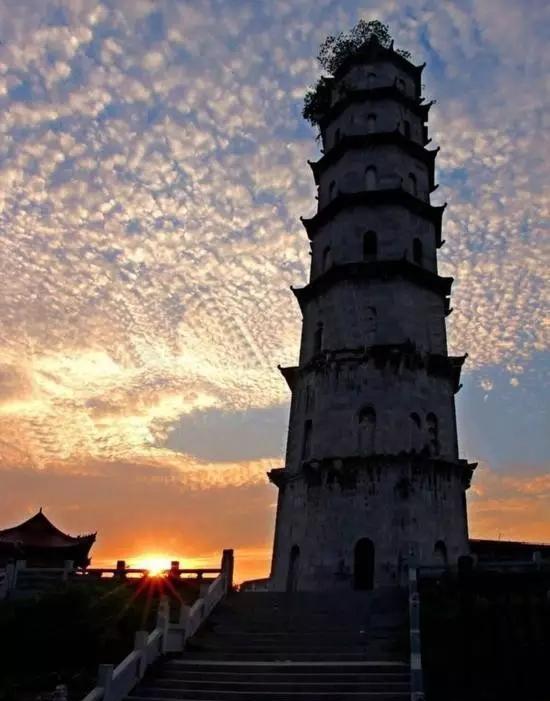 黄冈体育局出台新政策加大公共体育设施投入提升基层服务水平