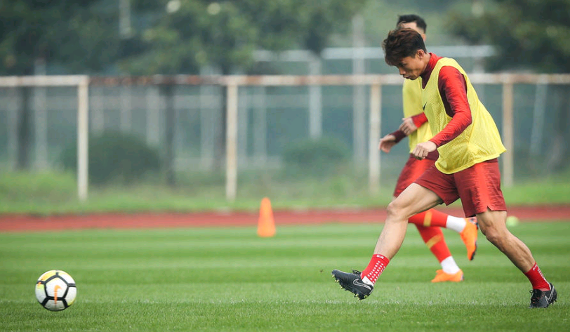 要战士不要千万富翁!里皮公布国足选拔标准,再