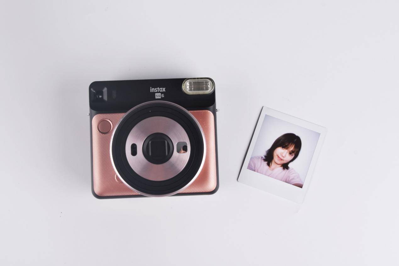 迎接多彩视界 富士拍立得instax square sq6评测