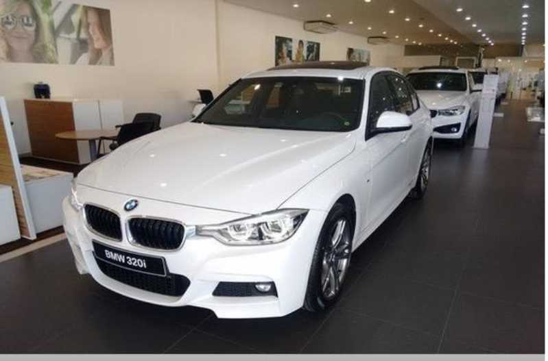 给你25万你是买一台本田雅阁混动还是低配宝