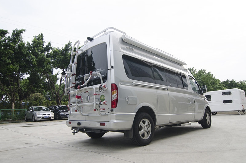 大通V80房车,配置实用空间宽敞,开着它去旅行就对了