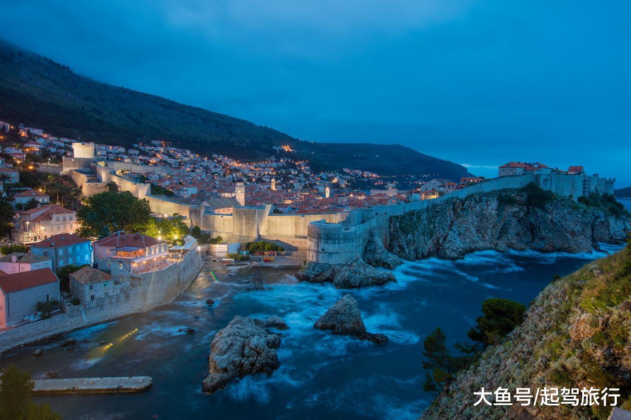 跟随镜头深入《权利的游戏》中“君临城”的每一个角落