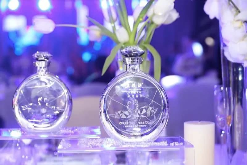 五粮液牵手施华洛世奇