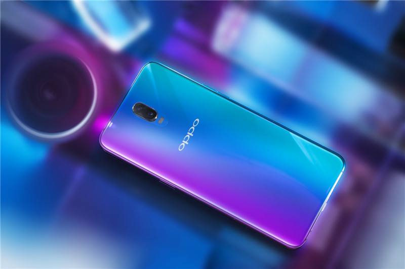 oppor17参数,OPPOr17 r17预定手绘海报