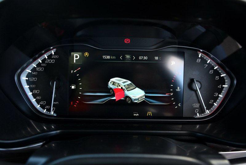 这款suv车长5米, 非承载车身叫板途昂, 空间比肩MPV, 或17万起