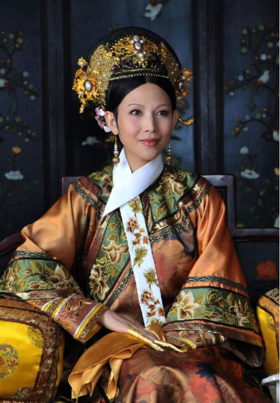 借《甄嬛传》更进一步,但蔡少芬能出演皇后,靠得真不