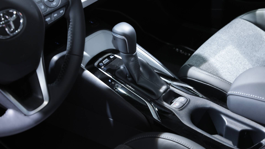 巴黎车展实拍|卡罗拉旅行版发布,看完后对全新卡罗拉满怀憧憬