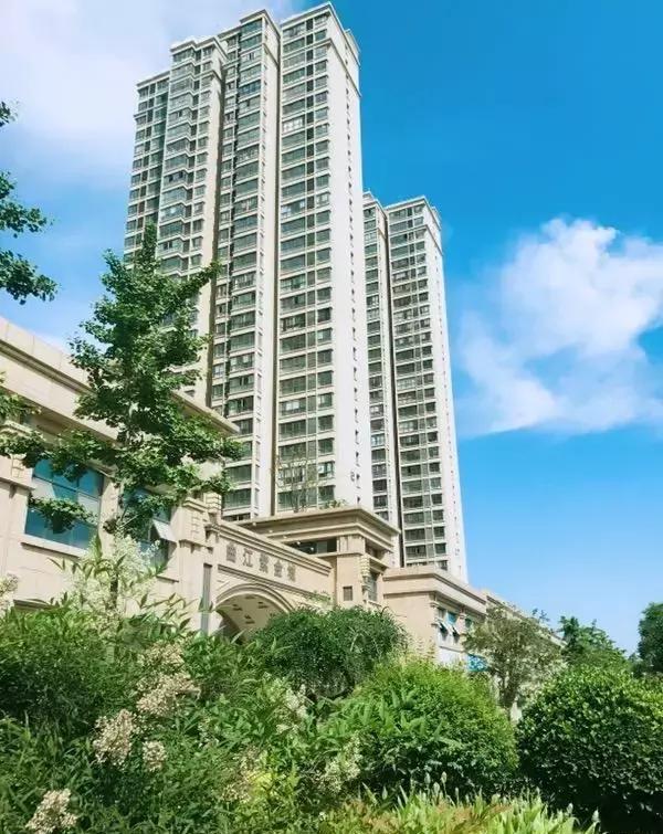 阳光城联姻丰浩置业，“紫金城”变为“翡丽曲江”