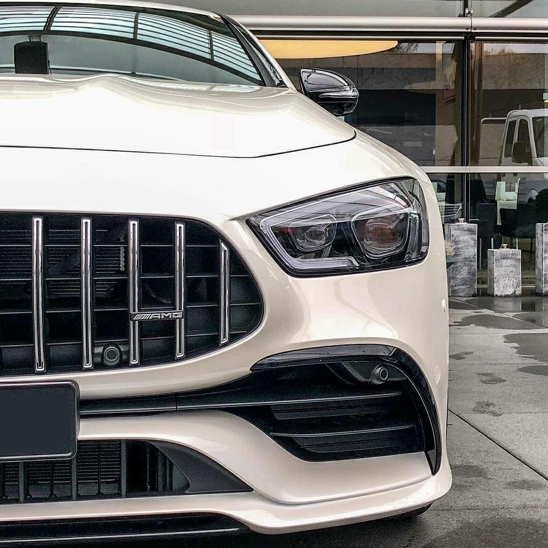 梅赛德斯奔驰AMG GT53 4MATIC+