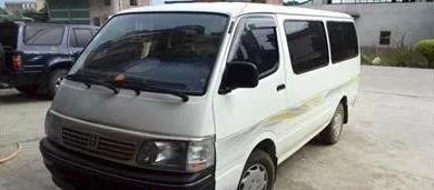 男人首选SUV，3.8L V6＋全时四驱，非承载式车身，还看啥普拉多