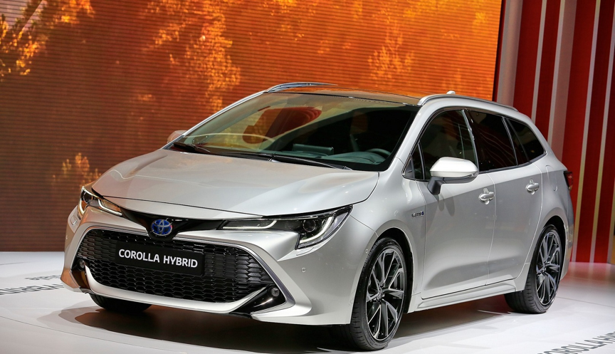 巴黎车展实拍|卡罗拉旅行版发布,看完后对全新卡罗拉满怀憧憬