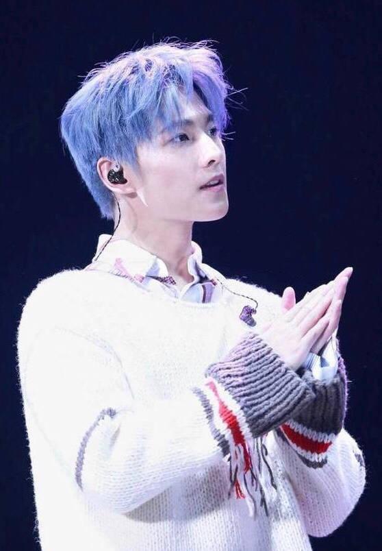 王俊凯婚纱照片鹿晗(2)