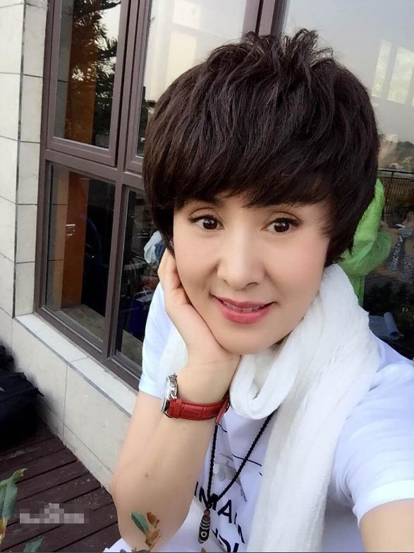 《西游记》中的蟒蛇精,出道25年来片约不断,年