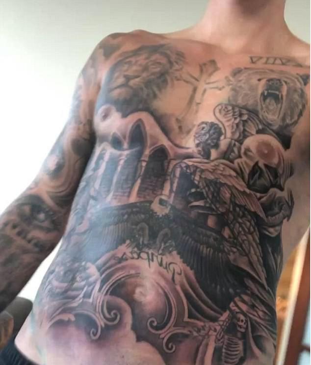 贾斯丁比伯纹身图片