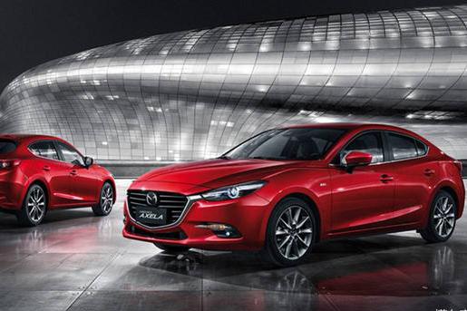 不是一路人！昂克赛拉对比思域，二选一并不困难