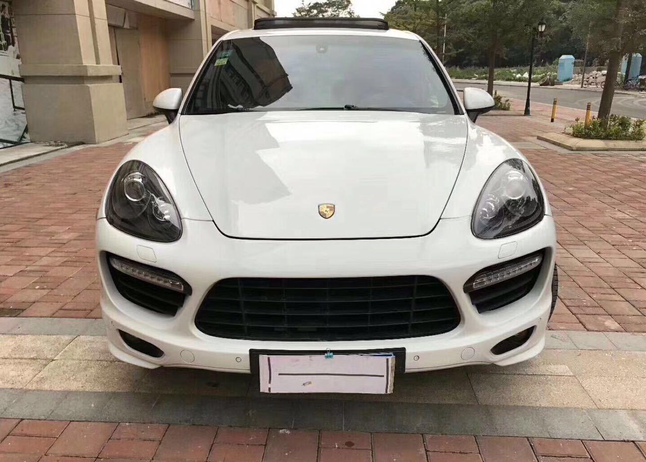 三十多万就能买台二手卡宴GTS, 内饰九成新