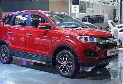 力帆迈威外观比较时尚大气，整车看上去比较耐看