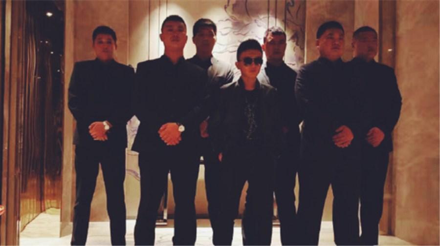 YY神豪流氓三金网红之心不死,再次下山给舞帝