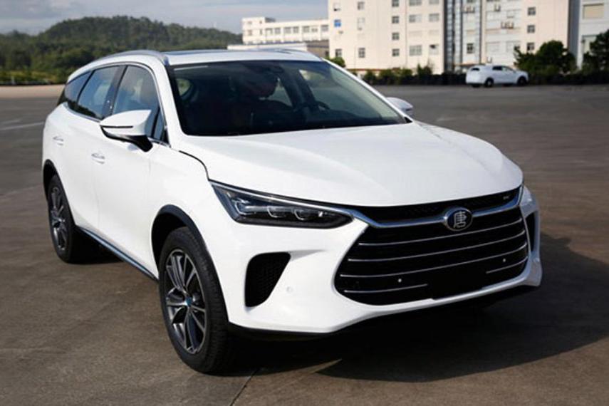 比亚迪新一代唐内饰曝光，旋转大屏，汉字车标，比奥迪更豪华