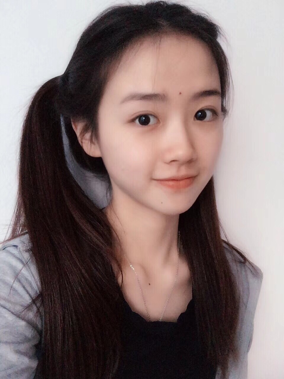 初恋脸小姐姐 就读于上海东华大学傻傻惹人爱 @darlingda娜