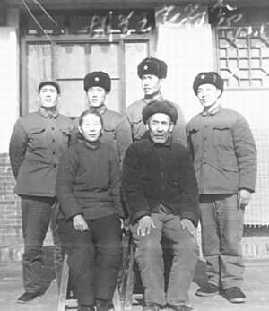 刘胡兰两位母亲,生母贤惠孝顺却因病早亡,继母